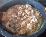 Foto del paso 4 de la receta: Conejo al vino blanco con cebolleta