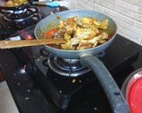 A picture of step 4 of Kerala style chicken biryani.