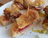 Foto del paso 8 de la receta: Pincho de Cachopo de Piquillo y Brie en Pan de Coca