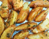 Foto langkah ke 3 dari resep Fried Potato Wedges.