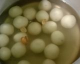 सूजी के रसगुल्ले (Suji ke rasgulle recipe in hindi) रेसिपी चरण 3 फोटो