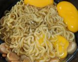 Foto langkah ke 4 dari resep Martabak Mie.