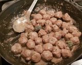 A picture of step 6 of Italian meatballs aka Polpette.