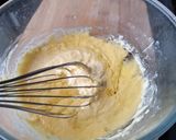 Une image de l'étape 2 de Cake au confit de canard et à la pomme.