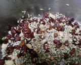 Foto del paso 2 de la receta Lombarda con pasas y pipas de girasol