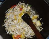 Foto langkah ke 4 dari resep Tumis tauge tahu saus tiram.
