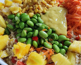 Foto del paso 7 de la receta: Ensalada de quinoa con mango, edamame y vinagreta de mango