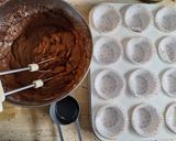 Kakaós-meggyes muffin recept fázis 1 fotója