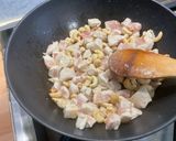 A picture of step 13 of Chicken with Cashews, Bell Peppers, and Carrots.