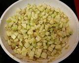 Foto del paso 3 de la receta Dados de calabacín salteados con carne