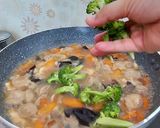 Foto langkah ke 6 dari resep Sapo Tahu Ayam Bakso.