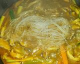 Foto del paso 5 de la receta Fideos de arroz con pasta de curry verde