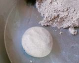 A picture of step 2 of Bajre ki roti.