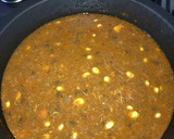 Foto del paso 2 de la receta: Arroz meloso de cocido con cebolla, morcilla y habitas baby