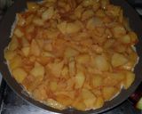 A picture of step 3 of Spanish omelette.