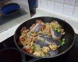 Foto del paso 5 de la receta Lomos de merluza con langostinos