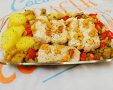 Foto del paso 5 de la receta: Merluza horneada al ajillo con verduras y patatas