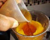Foto del paso 3 de la receta: Mermelada de mango y zanahoria endulzada con miel de abejas