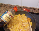 Foto del paso 3 de la receta: Arroz con gambas y piña con sabor cookpad
