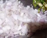 A picture of step 1 of Pyaz wala pakora.