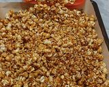 Foto langkah ke 3 dari resep Popcorn Kopi Caramel.