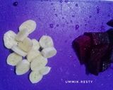 Foto langkah ke 2 dari resep Dragon fruit mix banana chia seed.