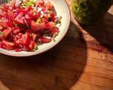 Foto del paso 1 de la receta: Quesadillas de jamón ibérico, tinga de pollo y setas con pico de gallo