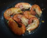 Foto langkah ke 1 dari resep Udang Saos Mentega.