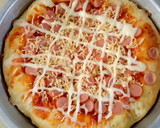Foto langkah ke 8 dari resep Pizza Oven Sederhana Enak.