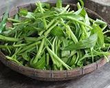 Foto langkah ke 1 dari resep Kangkung Bojo Ijo.