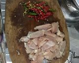 รูปขั้นตอนการทำที่ 2 ของ ต้มยำอกไก่น้ำใส
