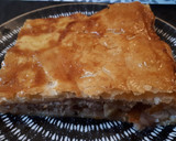 Foto del paso 6 de la receta: Empanada de puerro y salchicha con salsa de arándano rojo