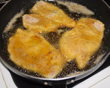 Foto del paso 3 de la receta: Filete de pechuga de pollo con jamón y queso