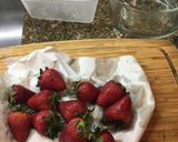 Foto del paso 2 de la receta: Cocina para enamorar: Medallones de cerdo con frutillas