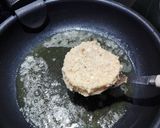 Foto del paso 5 de la receta: Medallones de queso de cabra rebozados con frutos secos