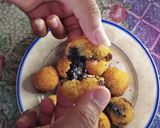 Foto langkah ke 3 dari resep Bola tape chocolate.