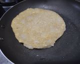 Foto del paso 5 de la receta: Arepa🫓de maíz🌽peto con relleno🥓hawaiano🧀🍍🥯