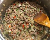 Foto del paso 3 de la receta: Empanadas de carne cortada a cuchillo