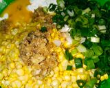 Foto langkah ke 2 dari resep Bakwan Jagung Kriuk Garing.