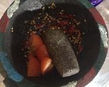 Foto del paso 3 de la receta: Huaraches acompañado de una salsa de tomate fría