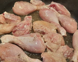 Foto del paso 3 de la receta: Pollo en pepitoria