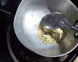 A picture of step 1 of Besan sheera.