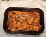 Fokhagymás libacomb édesburgonyával és zöldborsóval recept fázis 4 fotója