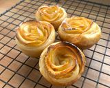 Foto del passaggio 9 della ricetta Crostata di Rose di Mele in Sfoglia e Crema Pasticcera