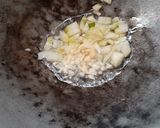 Foto langkah ke 2 dari resep Burger Sus isi Ragout.