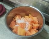 A picture of step 1 of Papaya Shake.