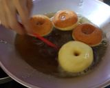 Foto langkah ke 6 dari resep Donat Kentang.