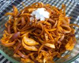 A picture of step 3 of Onion Pakoda.