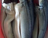 Hình bước làm 1 của món Cá nục bông hấp tỏi