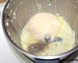 Foto del paso 4 de la receta: Bolitas crujientes de calabacín y queso